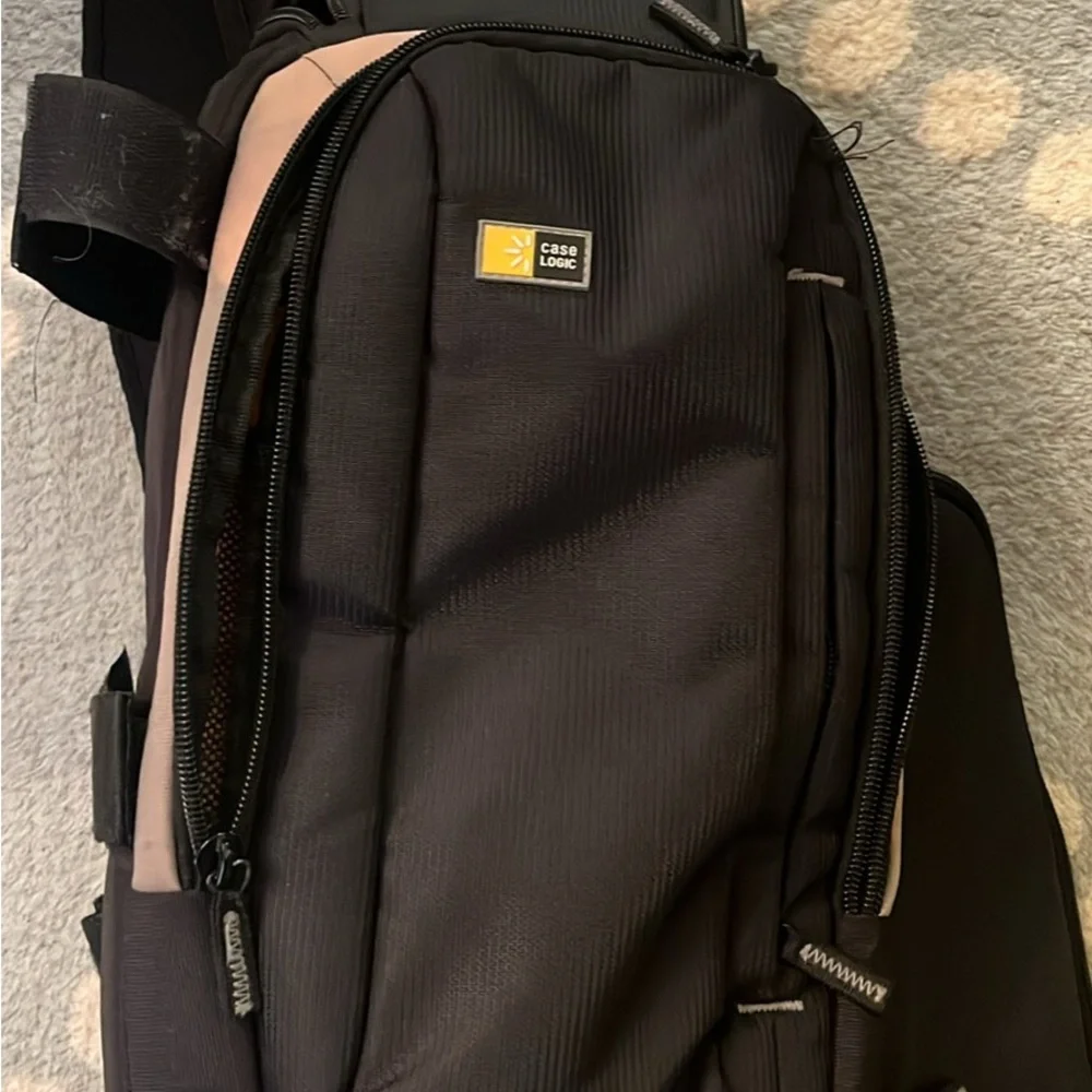 Case Logic TBC-310 SLR Sling for Camera (Black)